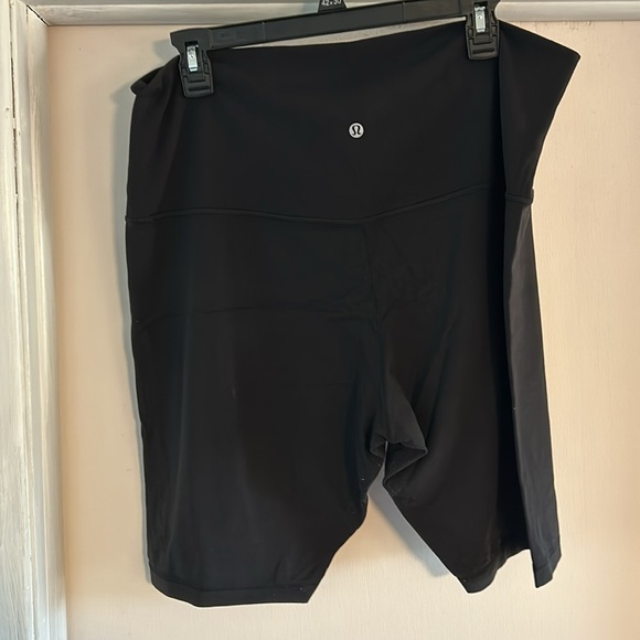 Lululemon align black bike shorts size 18 - Picture 2 of 3